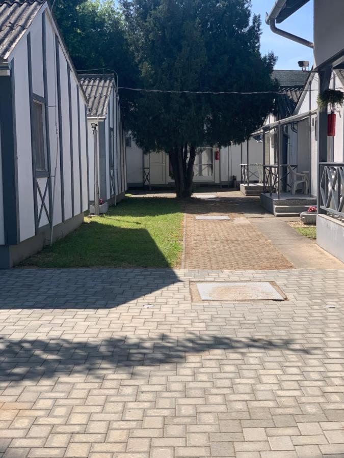 Fenyves Family Rooms And Bungalows Hajdúszoboszló 외부 사진