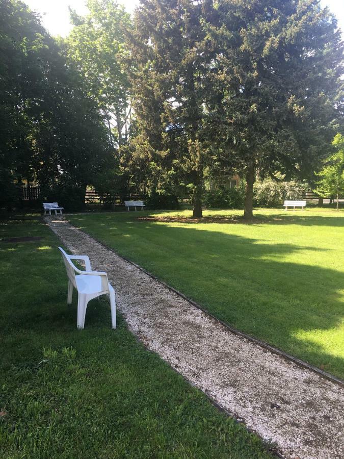 Fenyves Family Rooms And Bungalows Hajdúszoboszló 외부 사진