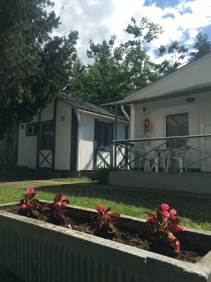 Fenyves Family Rooms And Bungalows Hajdúszoboszló 외부 사진